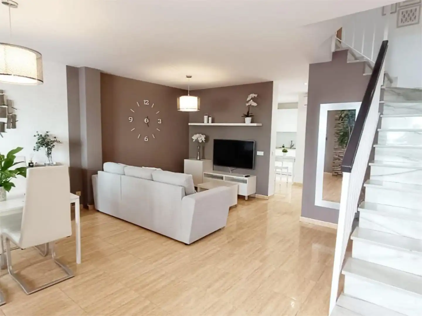 Casa o chalet en venta en Calle Castillo Bajo, 16, Urbanización Santa Rosa Sala de estar de Casa o chalet en venta en Torrox con Aire acondicionado, Terraza y Piscina