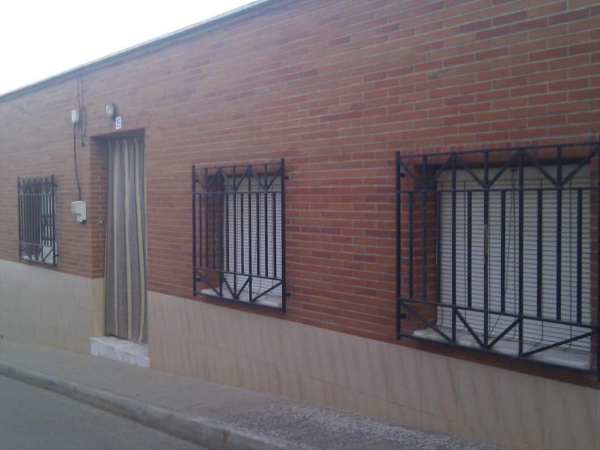 Außenansicht von Country house zum verkauf in San Carlos del Valle mit Möbliert