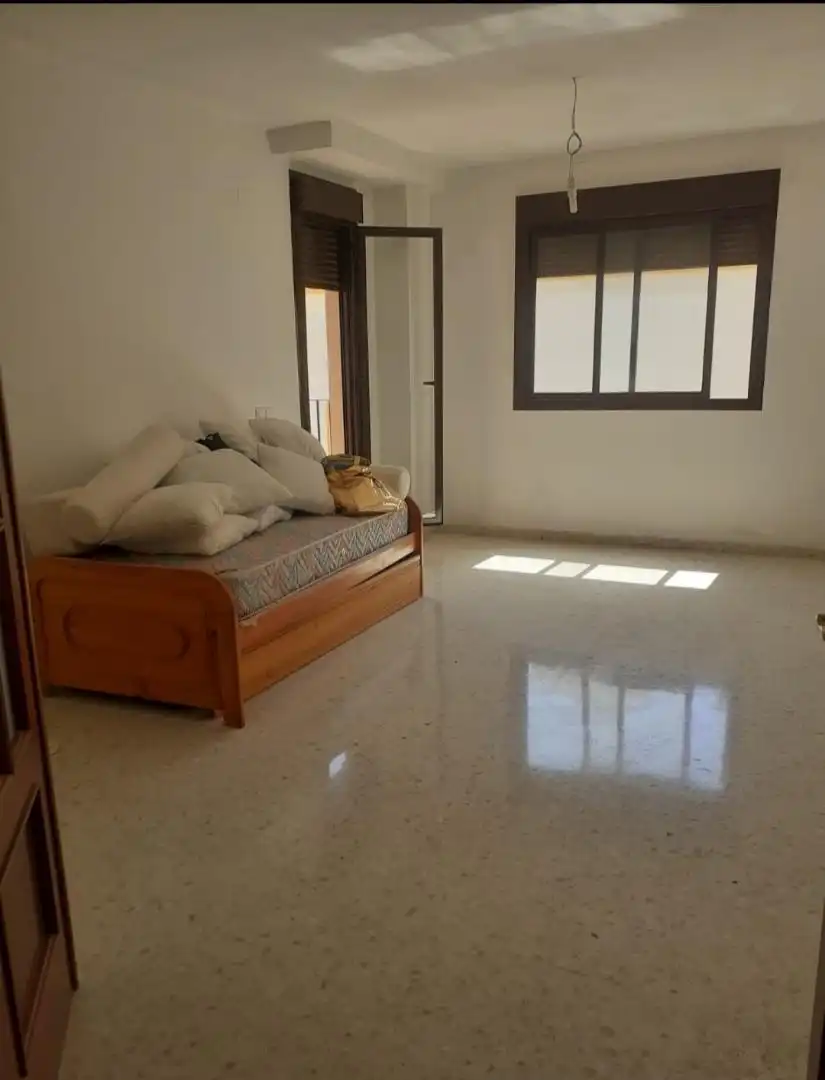 Piso en venta en Calle Dolar, 2, Cueva de Menga Habitación de Piso en venta en Antequera