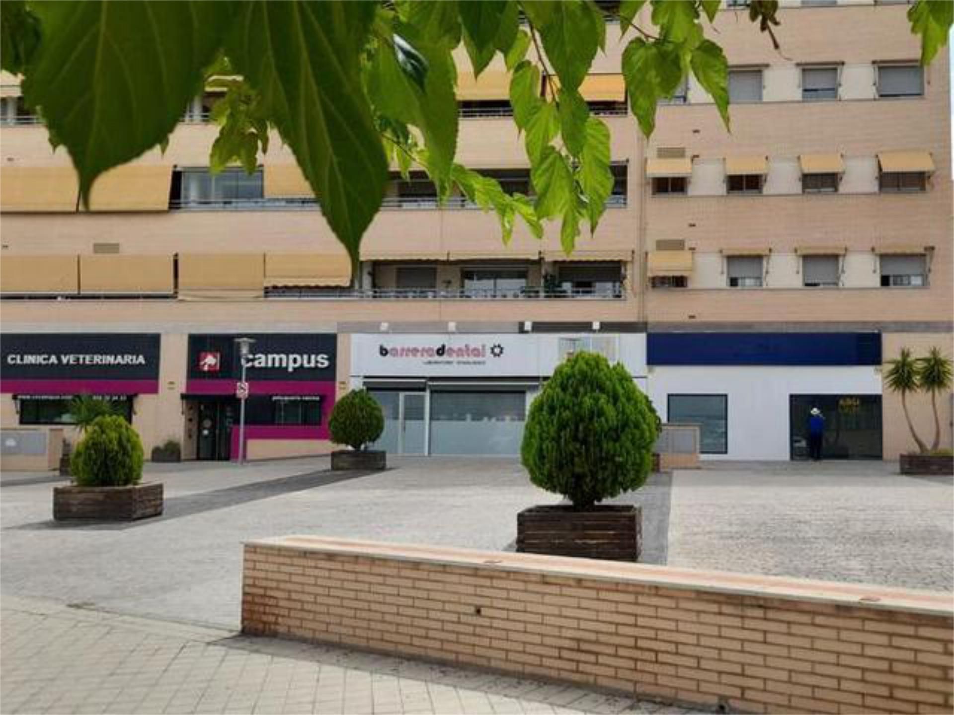 Exterior view of Premises to rent in  Granada Capital  with Air Conditioner