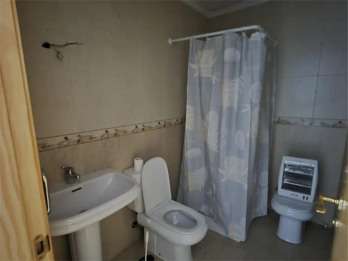 Flat for sale in Calle Santa Pola, 8, San Isidro Bathroom of Flat for sale in San Isidro with Swimming Pool and Balcony