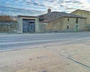 Vista exterior de Casa o xalet en venda en Pozuelo de Tábara