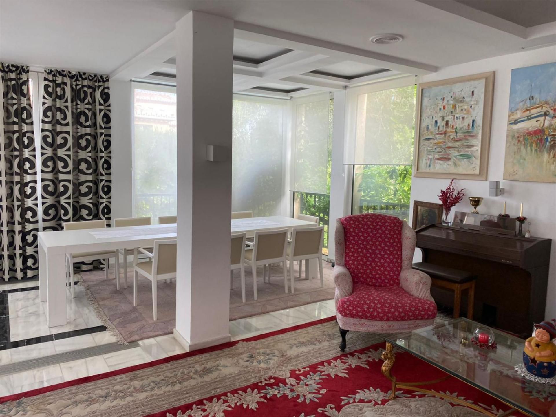 Dining room of House or chalet for sale in  Granada Capital  with Air Conditioner, Heating and Private garden