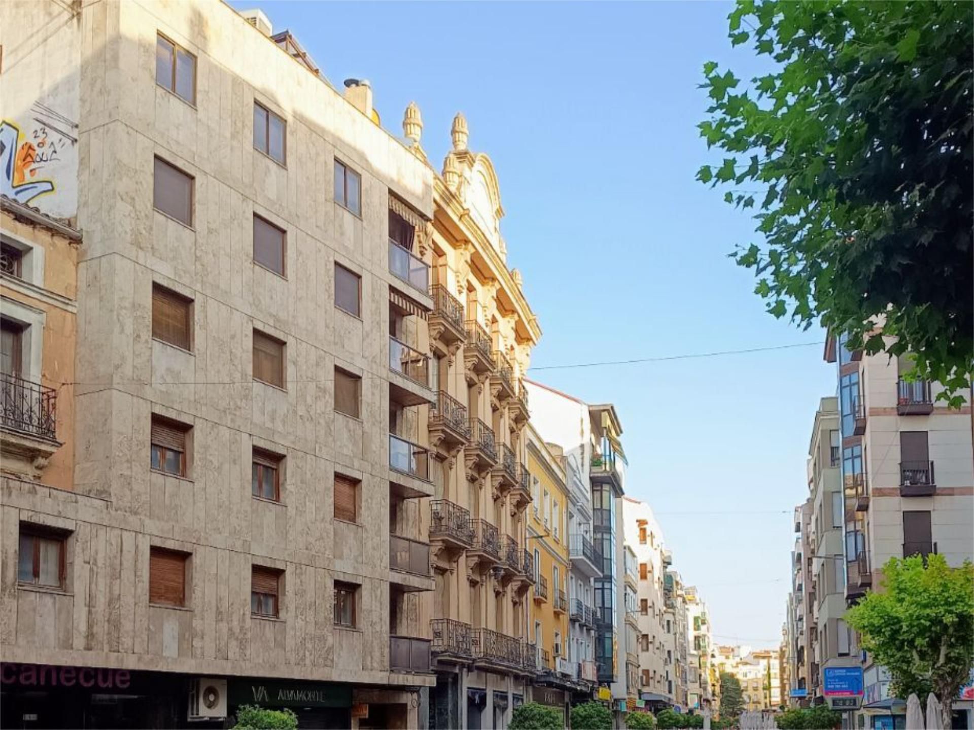 Exterior view of Apartment to rent in Cuenca Capital  with Heating, Parquet flooring and Furnished