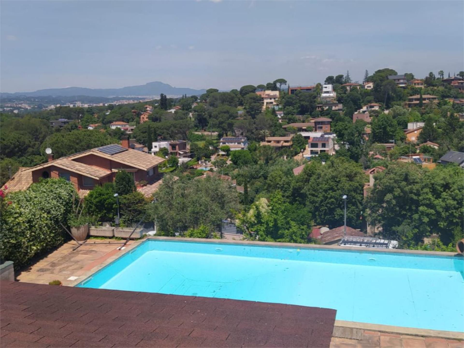 Loft to share in Carrer Torrent, 41, Valldoreix