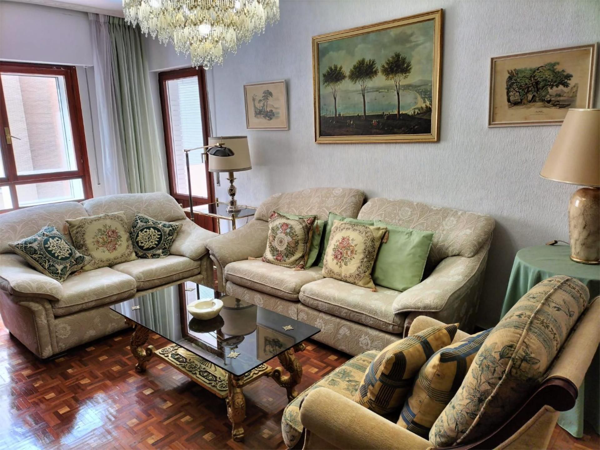 Living room of Flat to rent in Burgos Capital  with Heating, Parquet flooring and Terrace