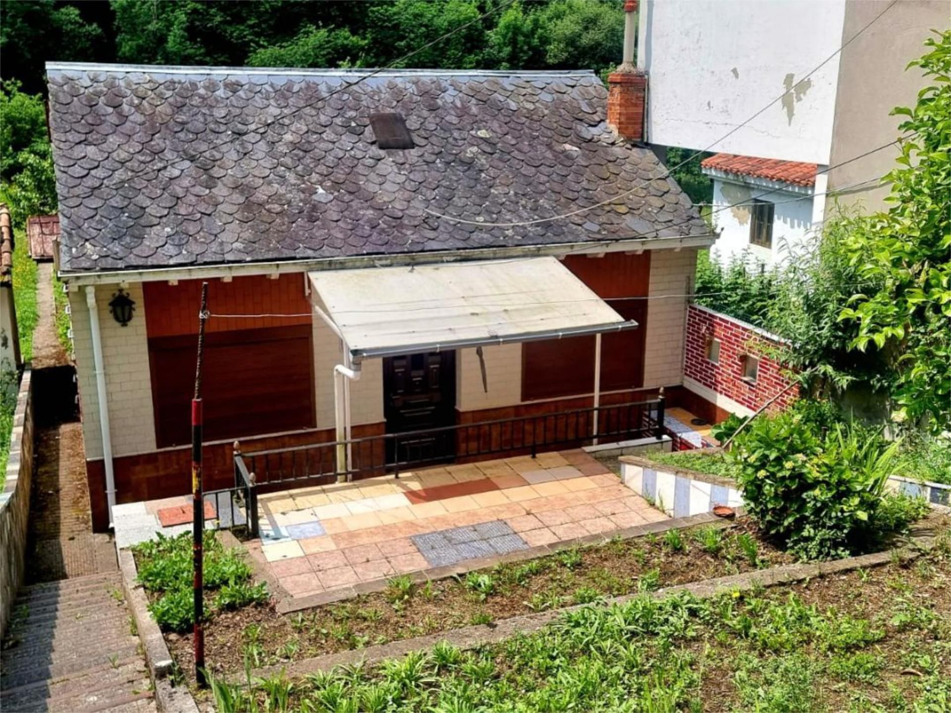 Vista exterior de Pis en venda en Mieres (Asturias) amb Calefacció, Jardí privat i Terrassa