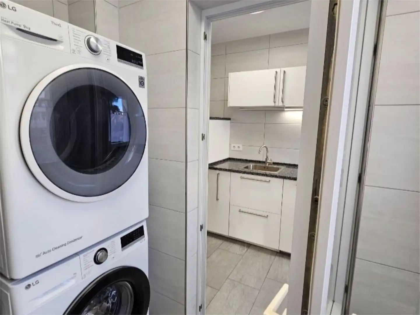 Flat for sale in Playa del Galán Kitchen of Flat for sale in La Manga del Mar Menor with Air Conditioner, Heating and Private garden