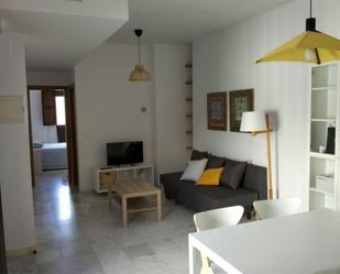 Living room of Flat to rent in  Sevilla Capital  with Air Conditioner, Heating and Furnished