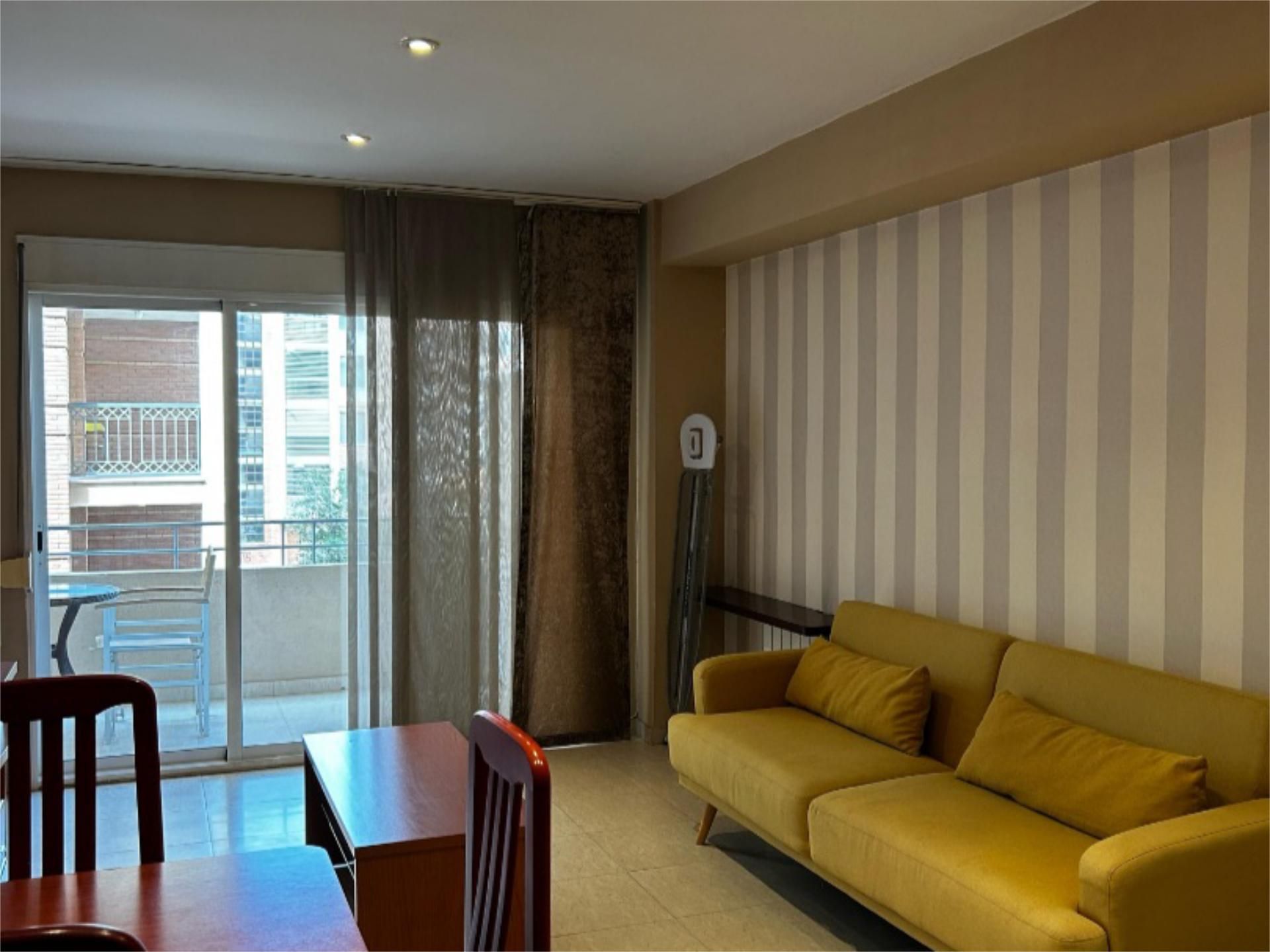 Flat to rent in Parque Geólogo José Royo Gómez