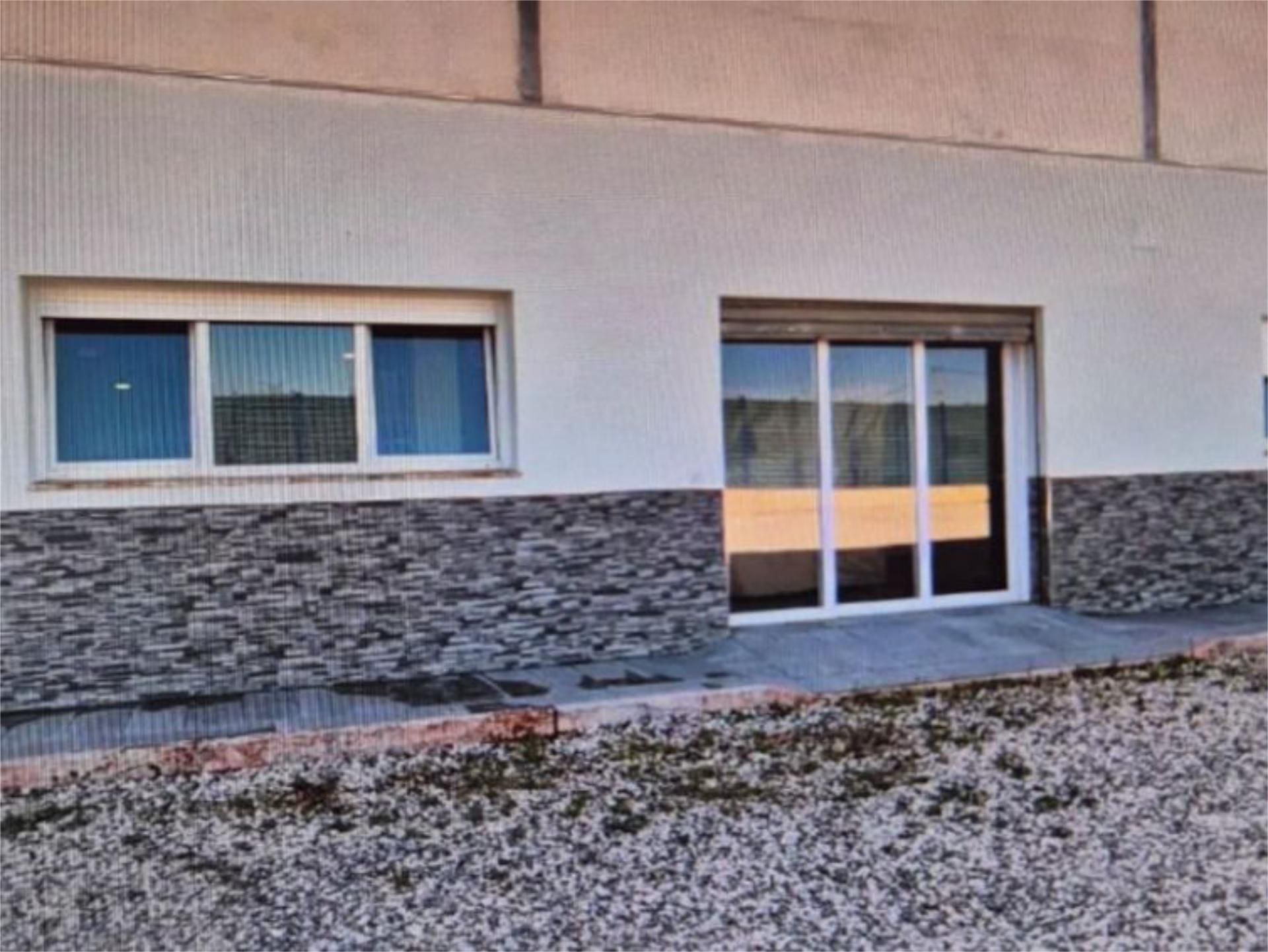 Vista exterior de Local de alquiler en Cártama con Aire acondicionado