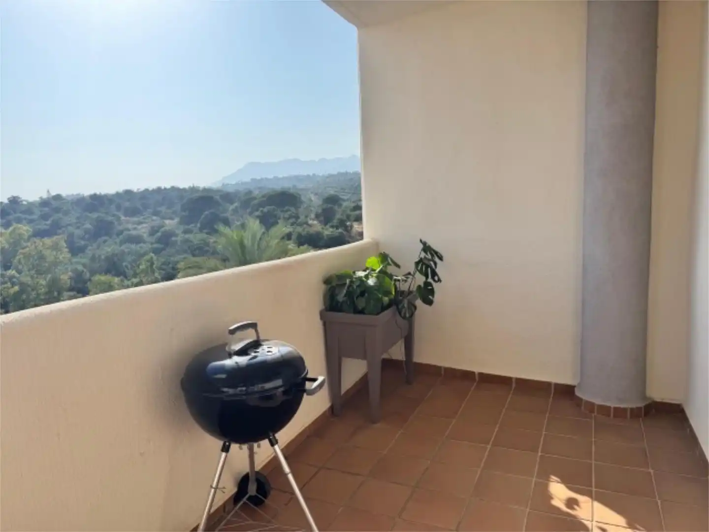 Flat for rent in Calle Hiedra, 9, Elviria Balcony of Flat for rent in Marbella with Air Conditioner, Heating and Private garden