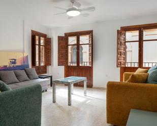 Sala d'estar de Pis en venda en  Granada Capital amb Aire condicionat i Balcó