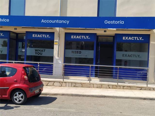 Local comercial en Alquiler en Carrer Tabarca, 12 en Pueblo - Urbanizaciones