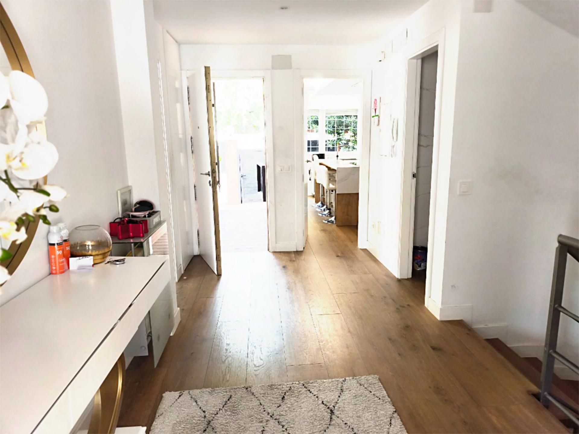Flat for sale in Pozuelo de Alarcón  with Air Conditioner, Heating and Private garden