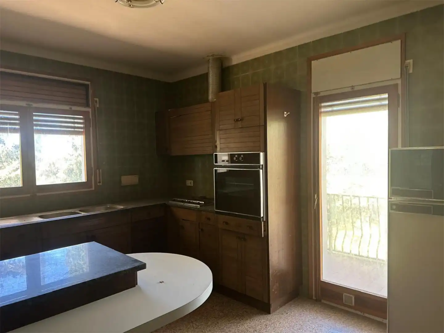 Casa o xalet en venda a Carrer de Les Eres, 1, Saus, Camallera i Llampaies Cuina de Casa o xalet en venda en Saus, Camallera i Llampaies amb Terrassa, Piscina i Balcó