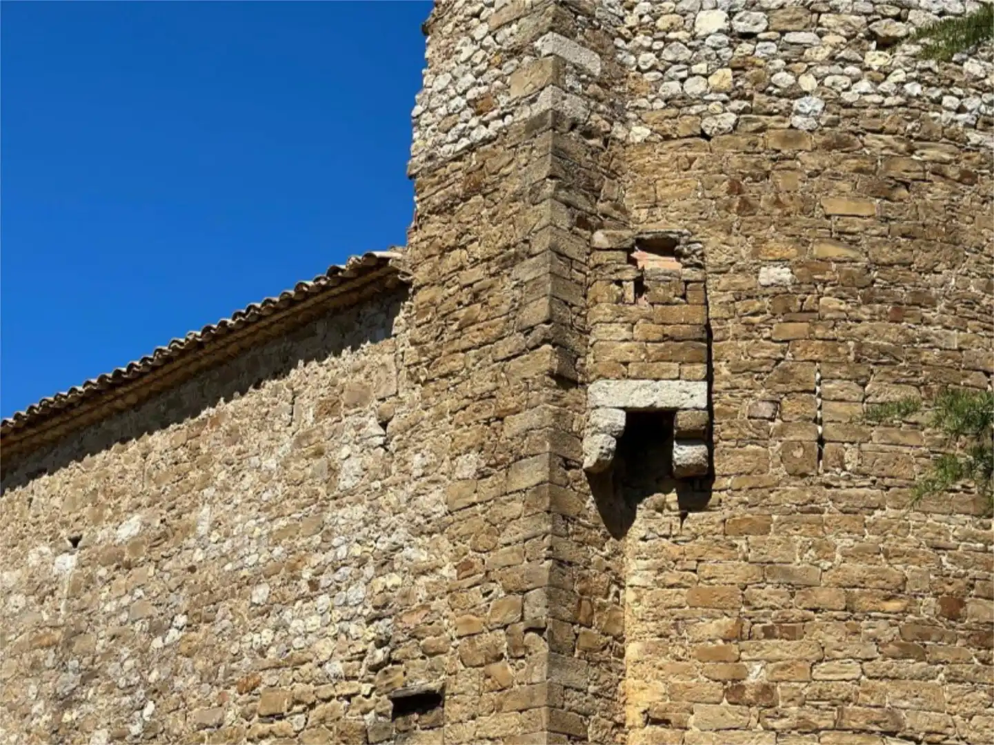 Casa o xalet en venda a Carrer de Les Eres, 1, Saus, Camallera i Llampaies Vista exterior de Casa o xalet en venda en Saus, Camallera i Llampaies amb Terrassa, Piscina i Balcó