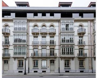 Vista exterior de Pis en venda en Gijón  amb Balcó