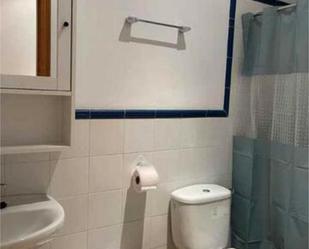 Bathroom of Flat to rent in Herrera del Duque