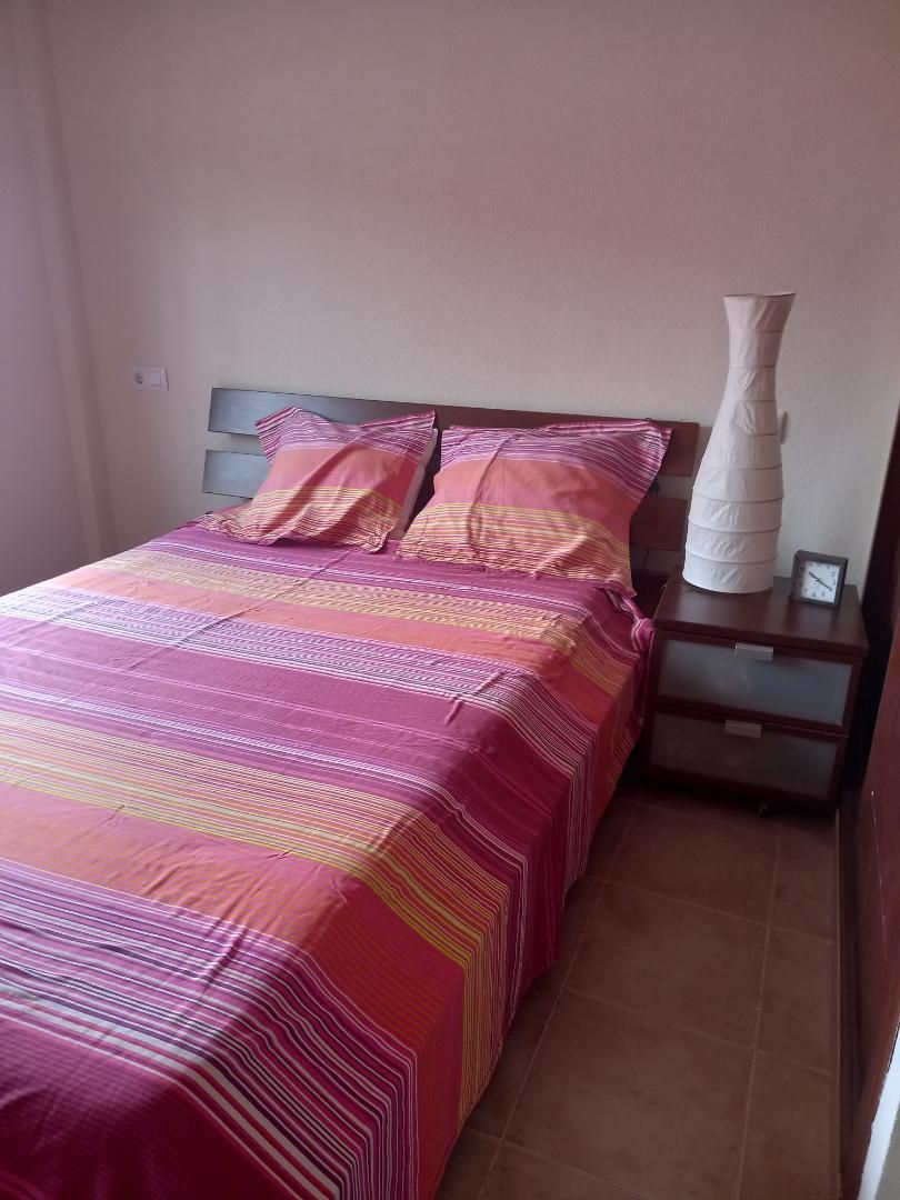 Dormitori de Apartament en venda en Santa Pola amb Terrassa, Piscina i Balcó