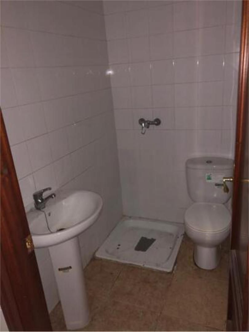 Bany de Nau industrial de lloguer en Zafra