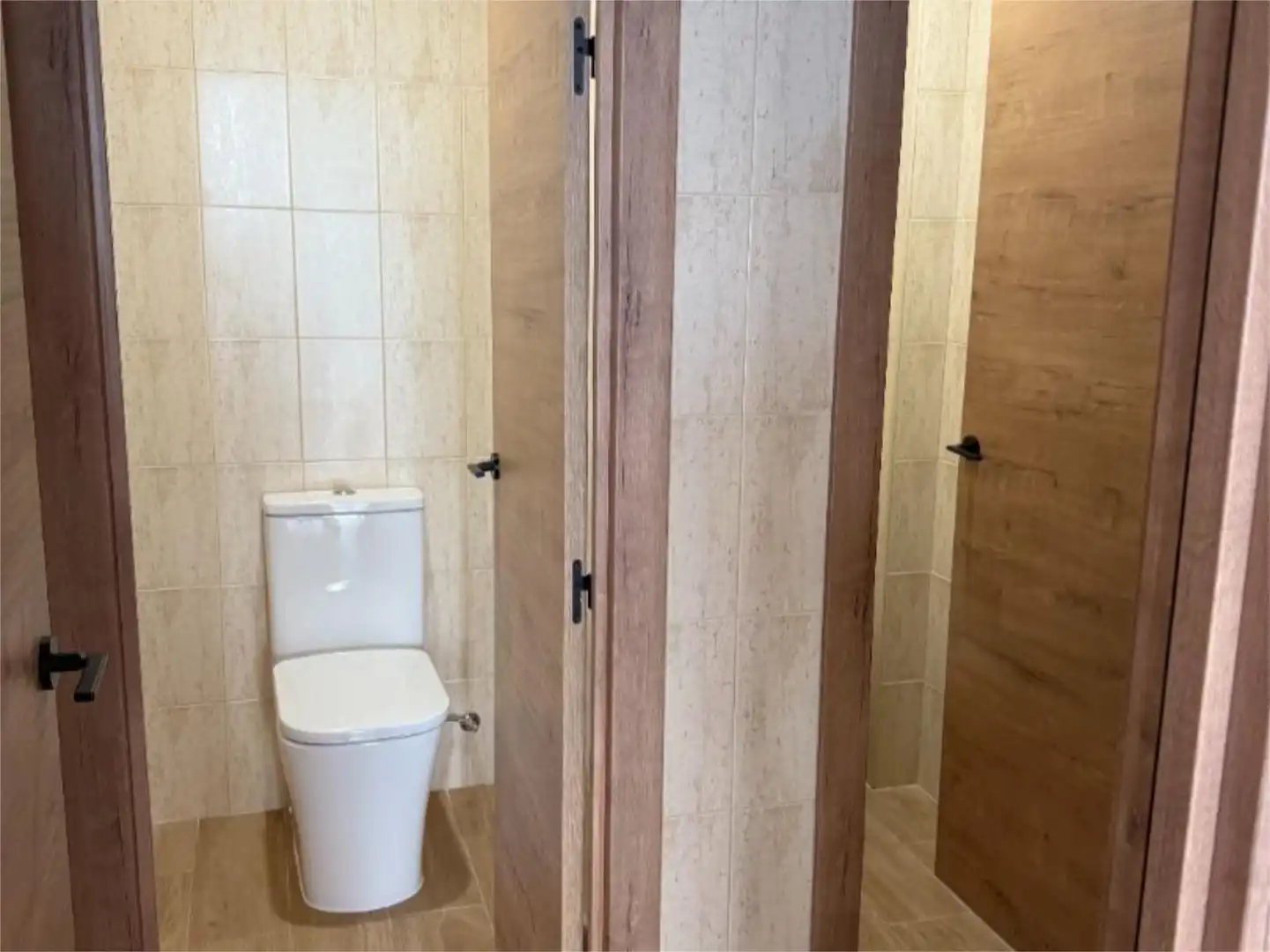 Badezimmer von Geschaftsraum zur Miete in Getafe mit Klimaanlage