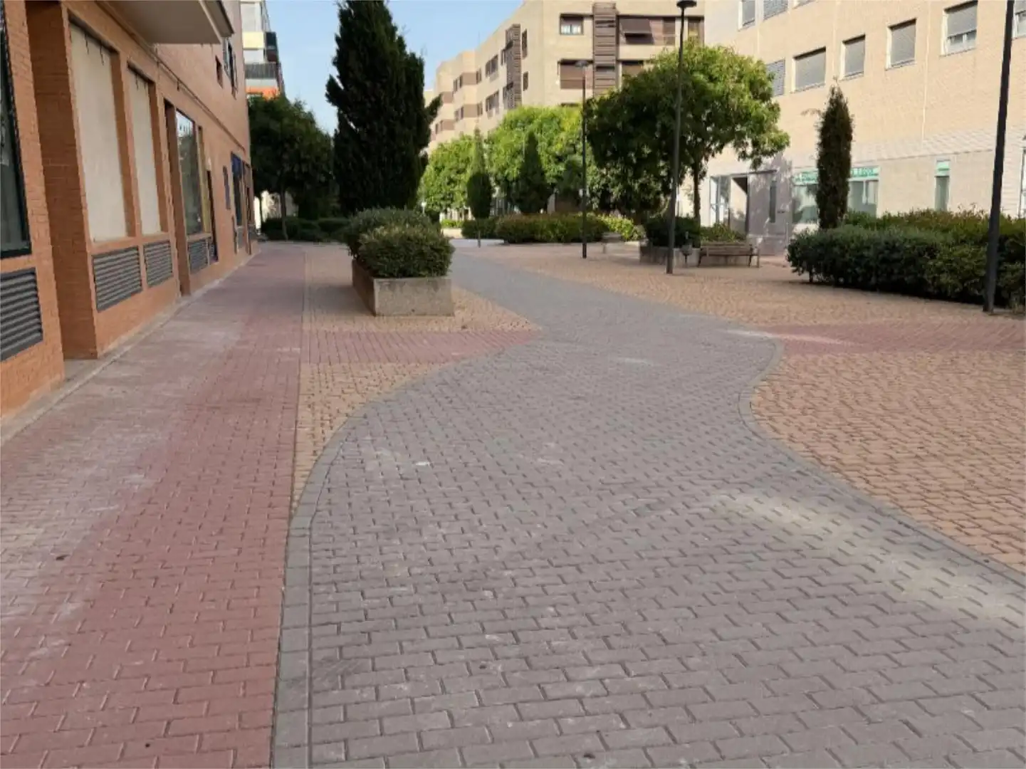 Außenansicht von Geschaftsraum zur Miete in Getafe mit Klimaanlage