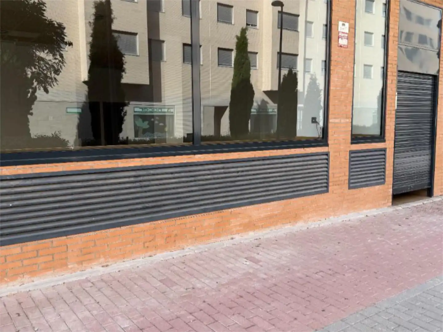 Außenansicht von Geschaftsraum zur Miete in Getafe mit Klimaanlage