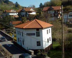 Vista exterior de Casa o xalet en venda en Ibarrangelu amb Traster i Moblat