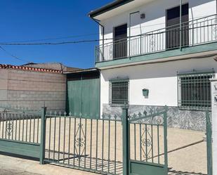 Vista exterior de Casa o xalet en venda en Fuente Vaqueros amb Balcó