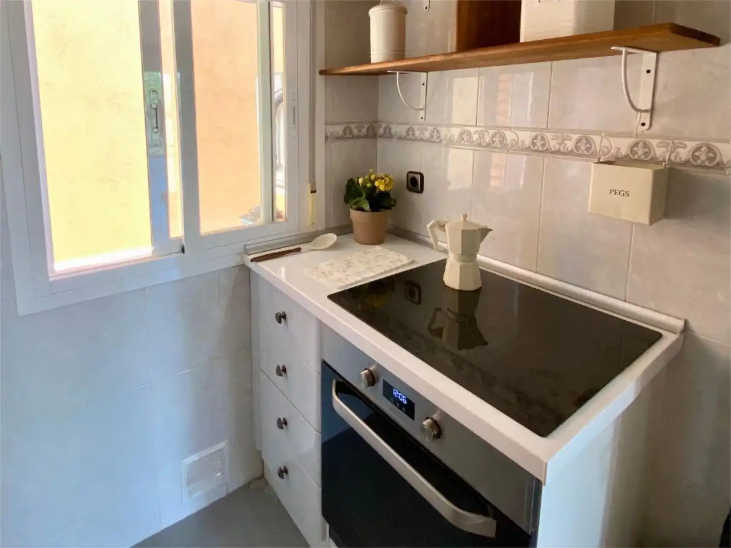 Flat for rent in Avenida de la Iglesia, 7, Somosaguas Kitchen of Flat for rent in Pozuelo de Alarcón with Air Conditioner and Balcony