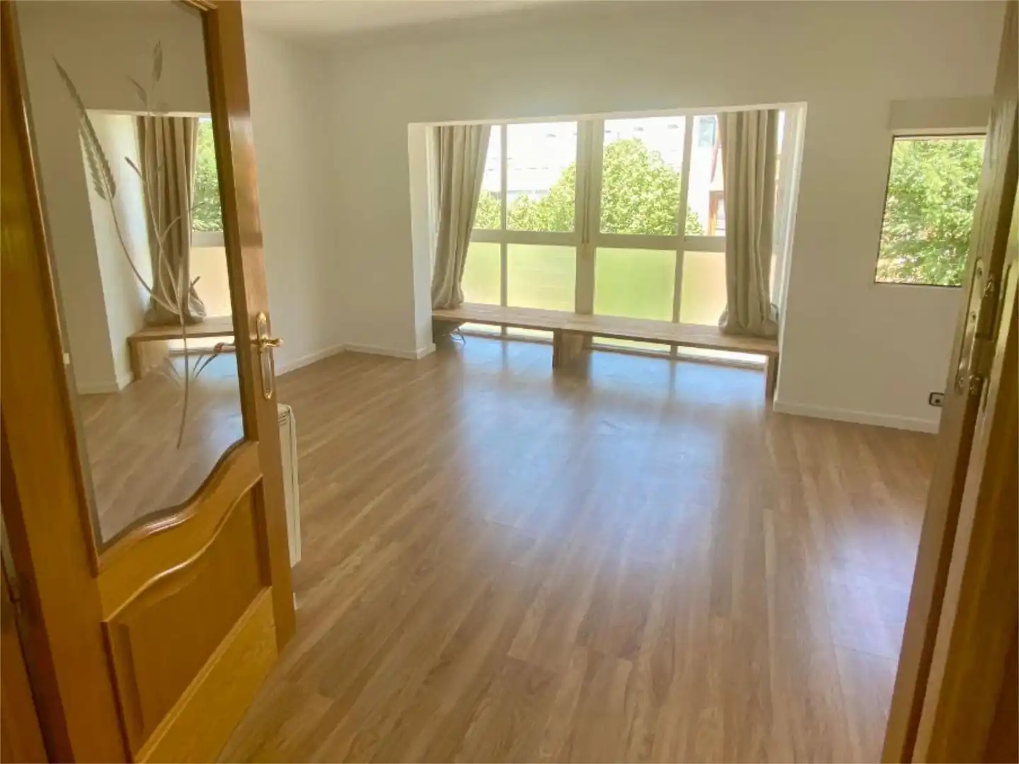 Flat for rent in Avenida de la Iglesia, 7, Somosaguas Bedroom of Flat for rent in Pozuelo de Alarcón with Air Conditioner and Balcony