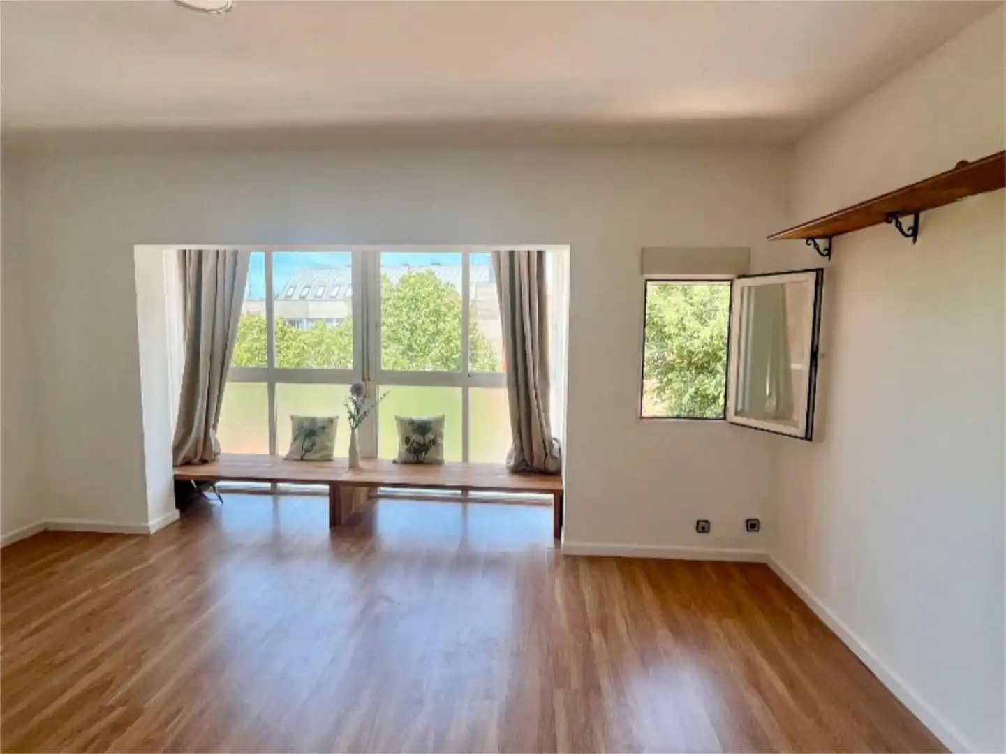 Flat for rent in Avenida de la Iglesia, 7, Somosaguas Bedroom of Flat for rent in Pozuelo de Alarcón with Air Conditioner and Balcony