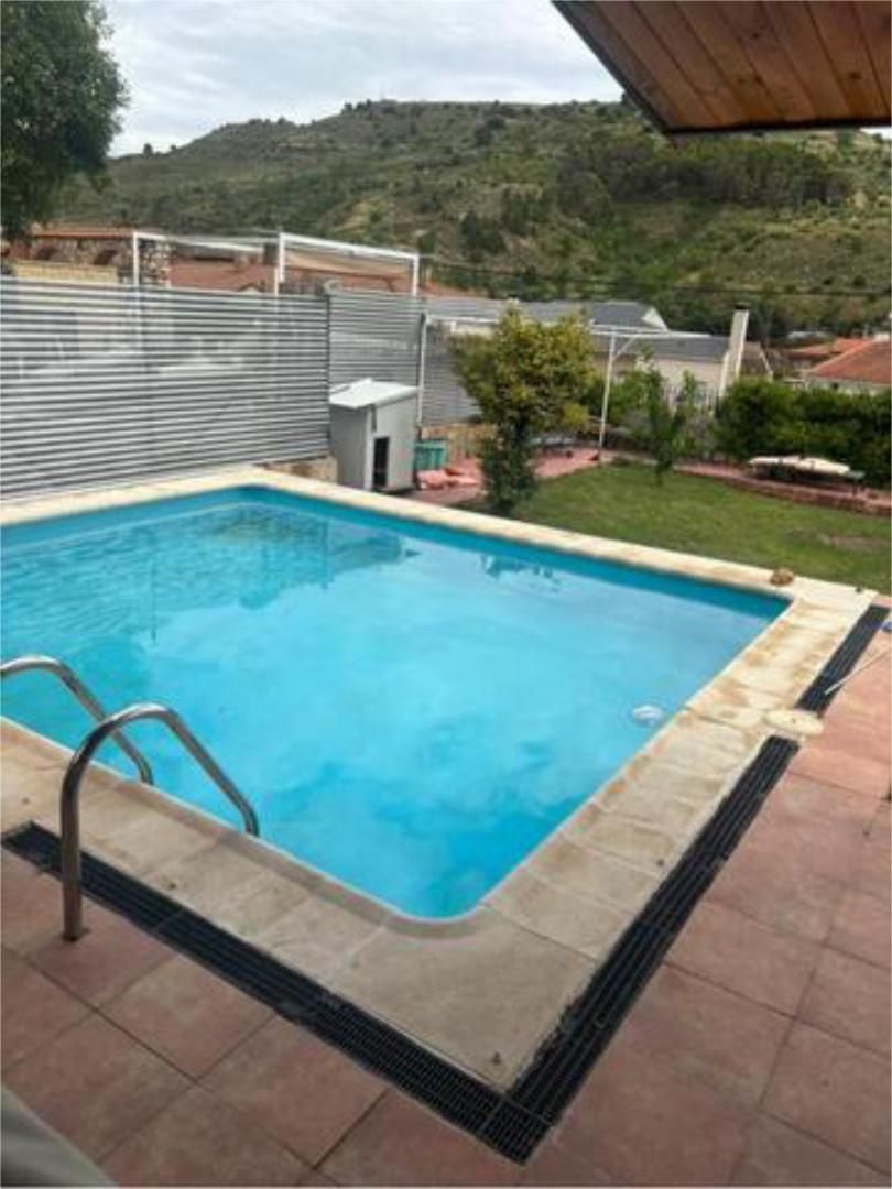 Piscina de Apartament de lloguer en Chiloeches amb Jardí privat, Piscina i Es permeten mascotes