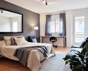 Bedroom of Flat to share in Ronda  with Parquet flooring, Furnished and Oven