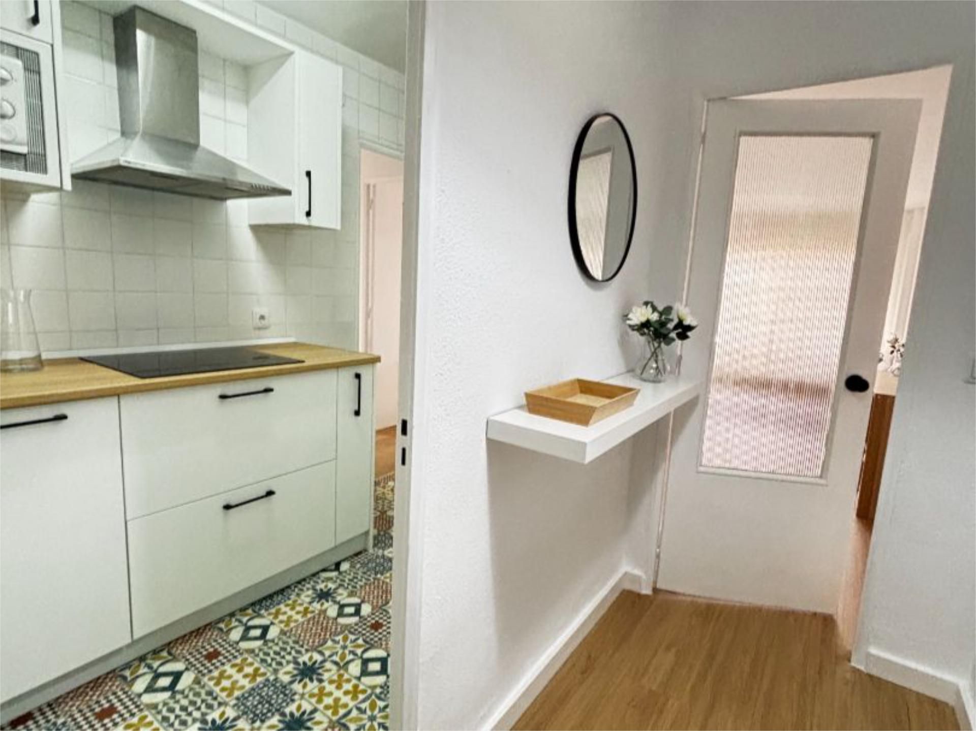 Bedroom of Flat to rent in Mérida  with Air Conditioner, Parquet flooring and Terrace