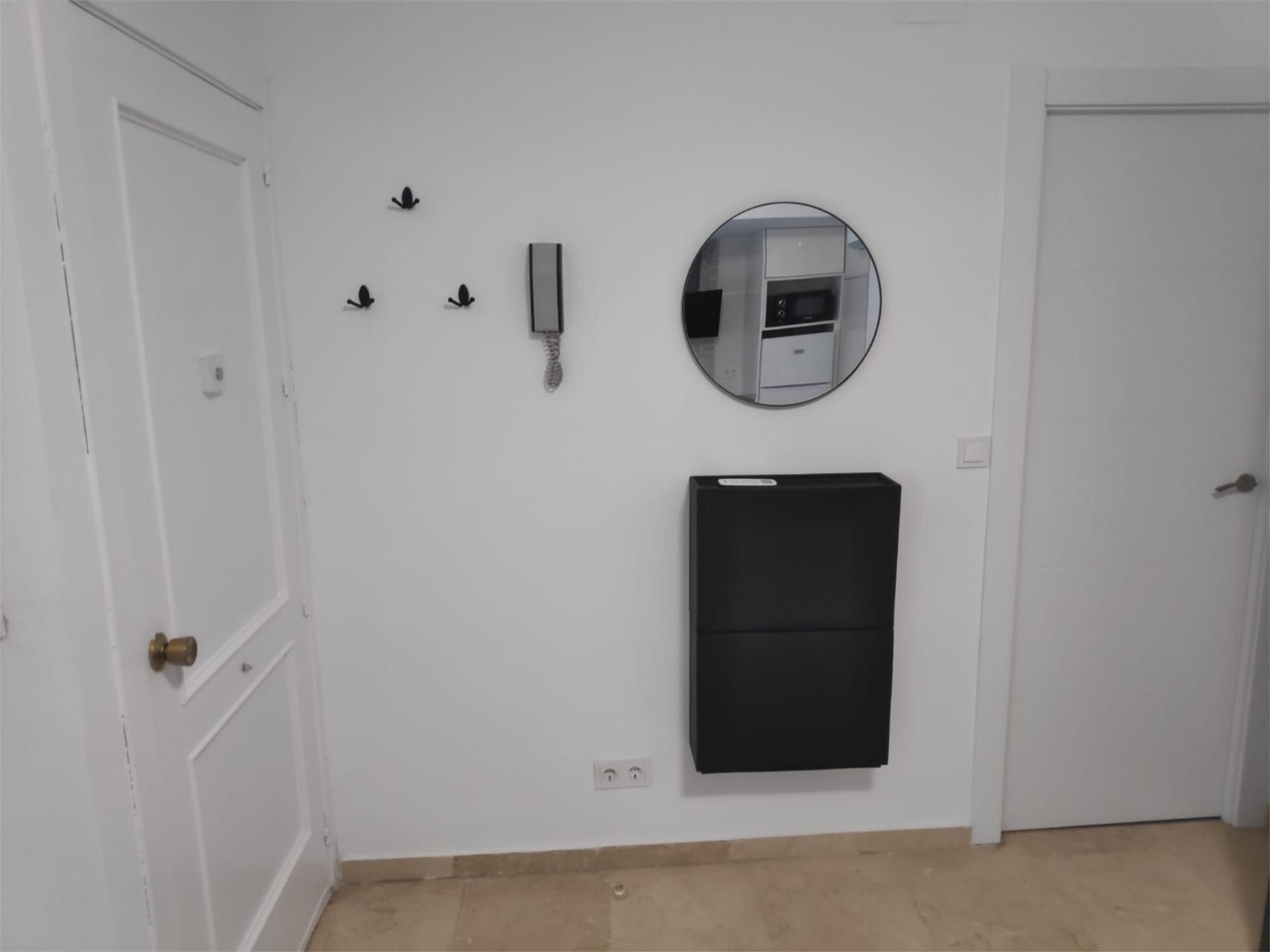 Flat to rent in Calle Villa de Rota, 5, Ciudad Jardín - Zoco