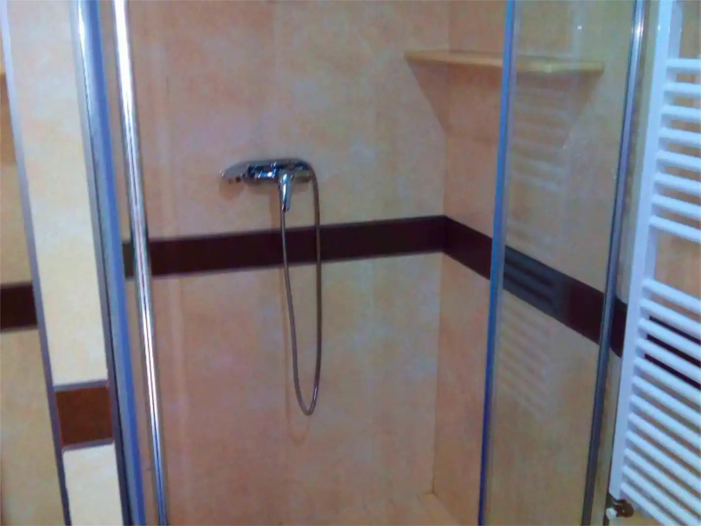 Baño de Piso de alquiler en Córdoba con Aire acondicionado, Calefacción y Balcón