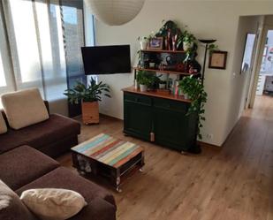 Sala d'estar de Pis en venda en Torrelavega  amb Calefacció