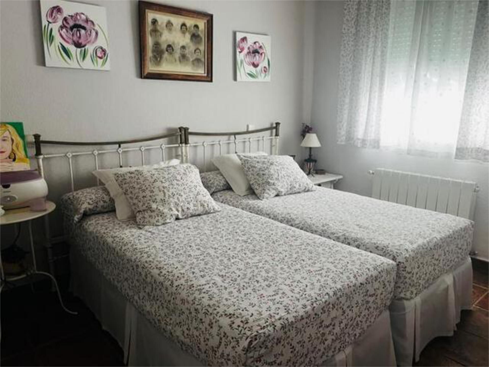 Bedroom of Single-family semi-detached for sale in Navalcarnero  with Heating, Private garden and Terrace