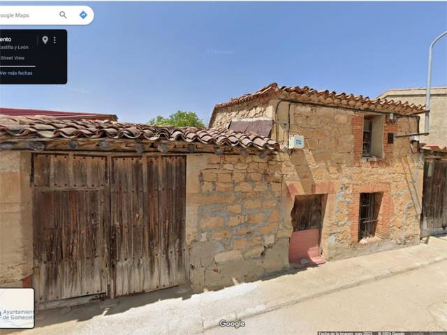 Casa adosada en Venta en Calle Convento, 27 en Gomecello