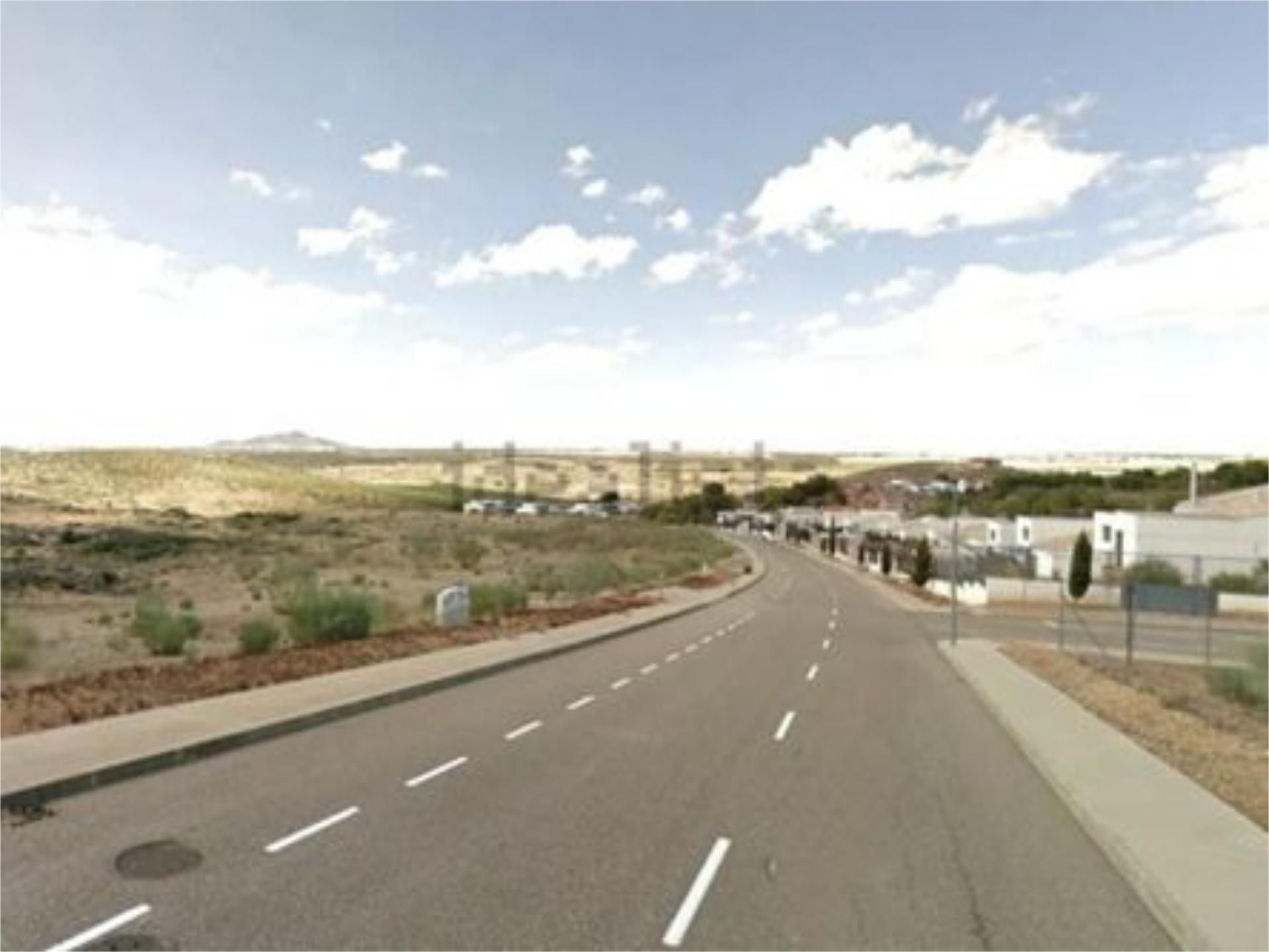 Vista exterior de Urbanitzable en venda en Layos