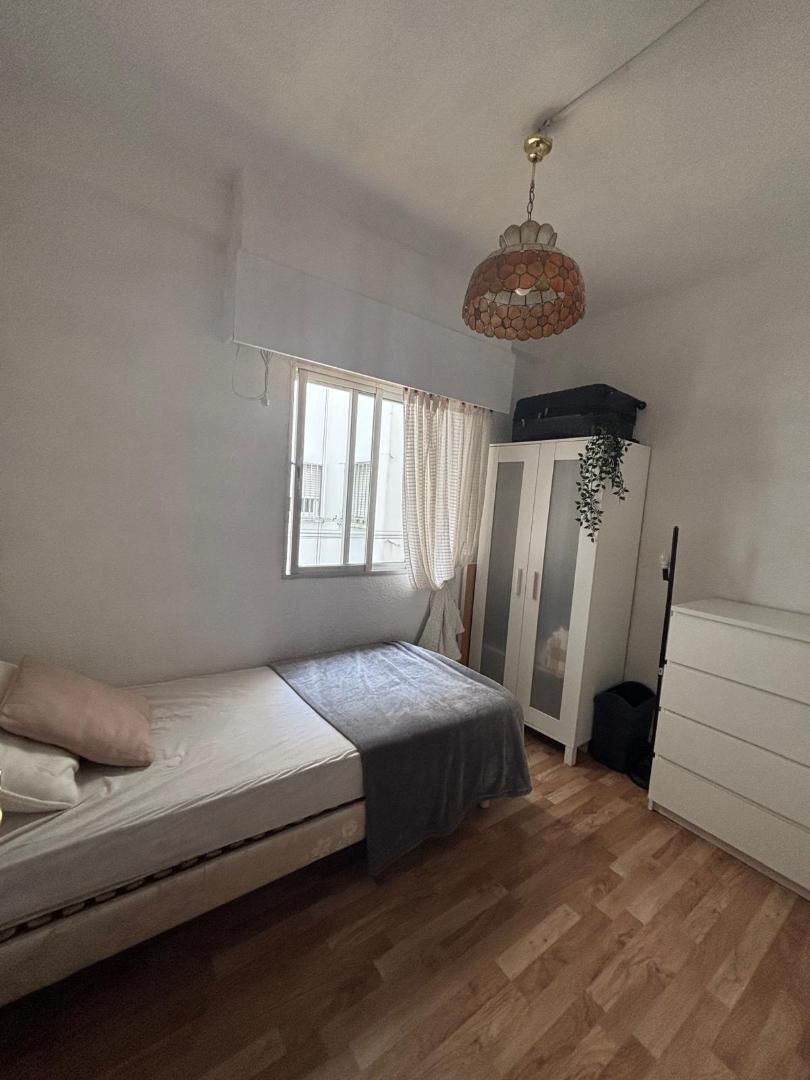 Bedroom of Flat to share in  Madrid Capital  with Heating, Parquet flooring and Furnished