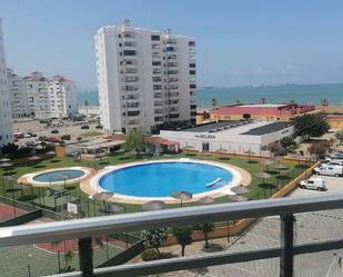 Piscina de Apartament en venda en El Puerto de Santa María amb Aire condicionat, Calefacció i Terrassa