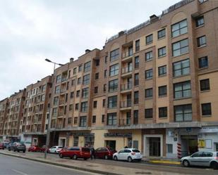 Vista exterior de Pis de lloguer en Valladolid Capital amb Calefacció, Jardí privat i Terrassa