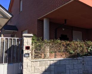 Exterior view of House or chalet for sale in Castañeda  with Heating, Private garden and Terrace