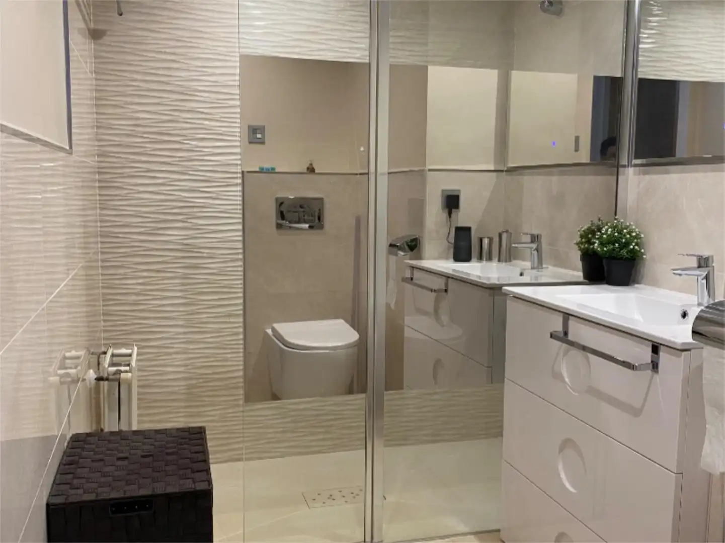 Bathroom of Flat for rent in Marbella  with Air Conditioner, Heating and Private garden