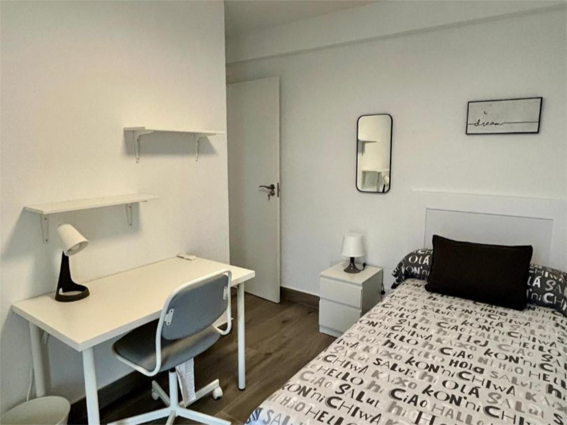 Bedroom of Flat to share in  Jaén Capital  with Terrace and Furnished