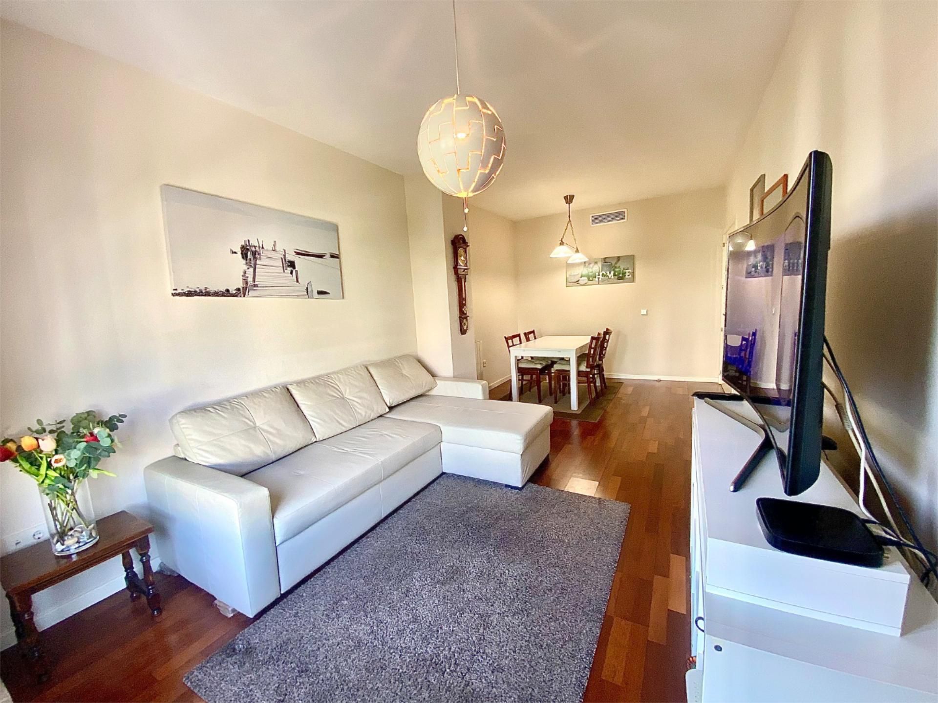 Living room of Flat for sale in Móstoles  with Air Conditioner, Heating and Parquet flooring