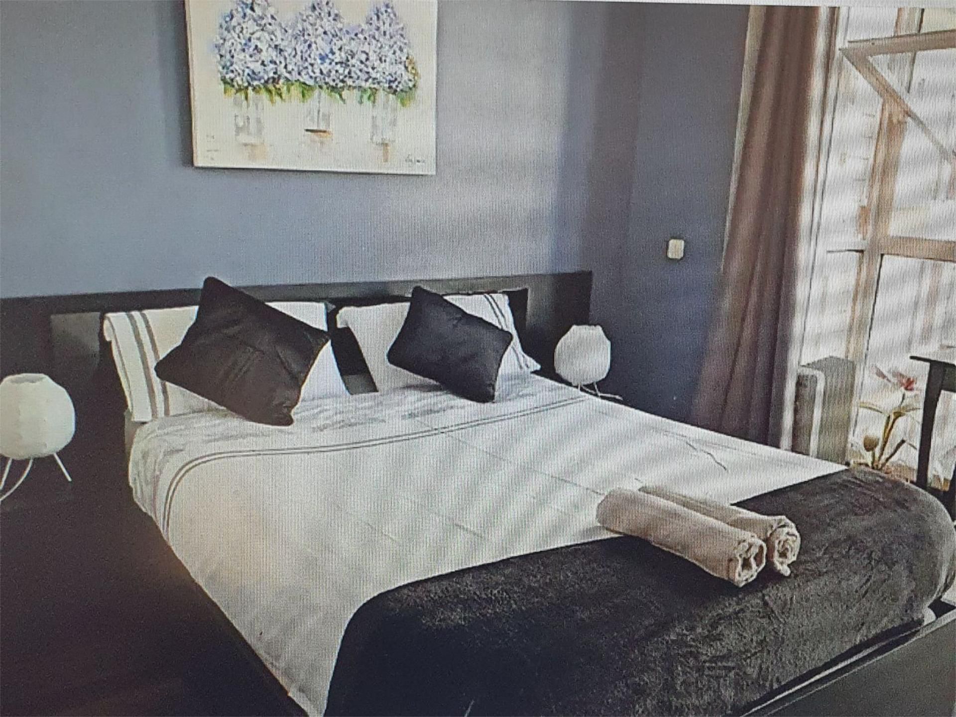 Dormitori de Apartament de lloguer en  Madrid Capital amb Aire condicionat, Calefacció i Parquet